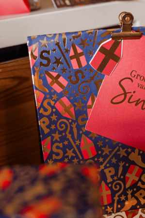 Cadeaulabel mijter – Sinterklaas thema – 35 × 60 mm