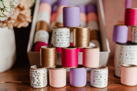 Gekleurde linten Displaybox Krullint - Spring - 10mmx10m