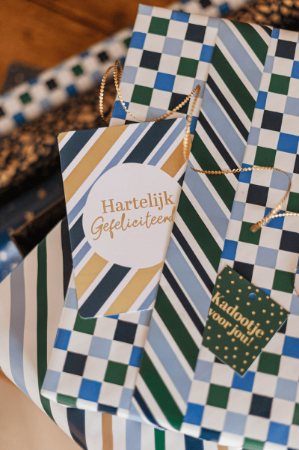 toonbankrol, cadeaupapier, geschenkpapier, inpakpapier